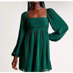 Abercrombie Emerson Emerald Green Mini Dress Romantic Puff Sleeve XS Tall